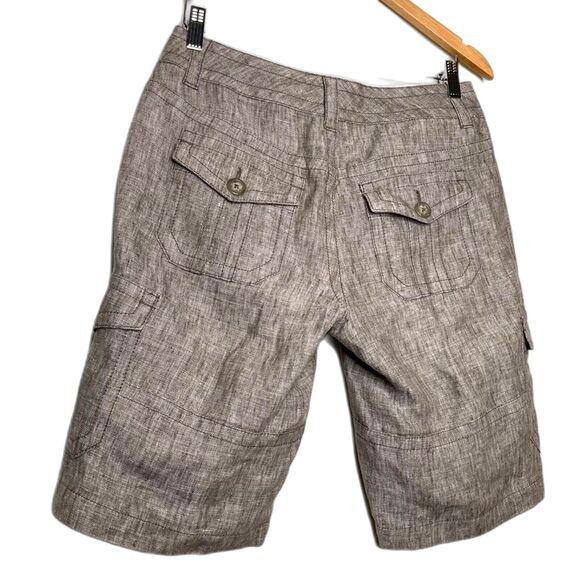 CAbi Women's 100% Linen Bermuda Shorts Size 4 Cargo Style Taupe Color - Picture 2 of 11